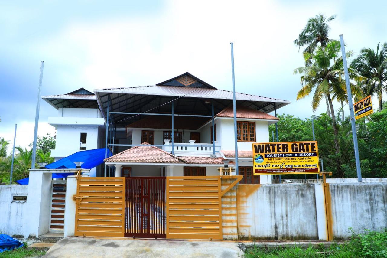 Water Gate Tourist Home And Resorts Mundrothuruth Extérieur photo