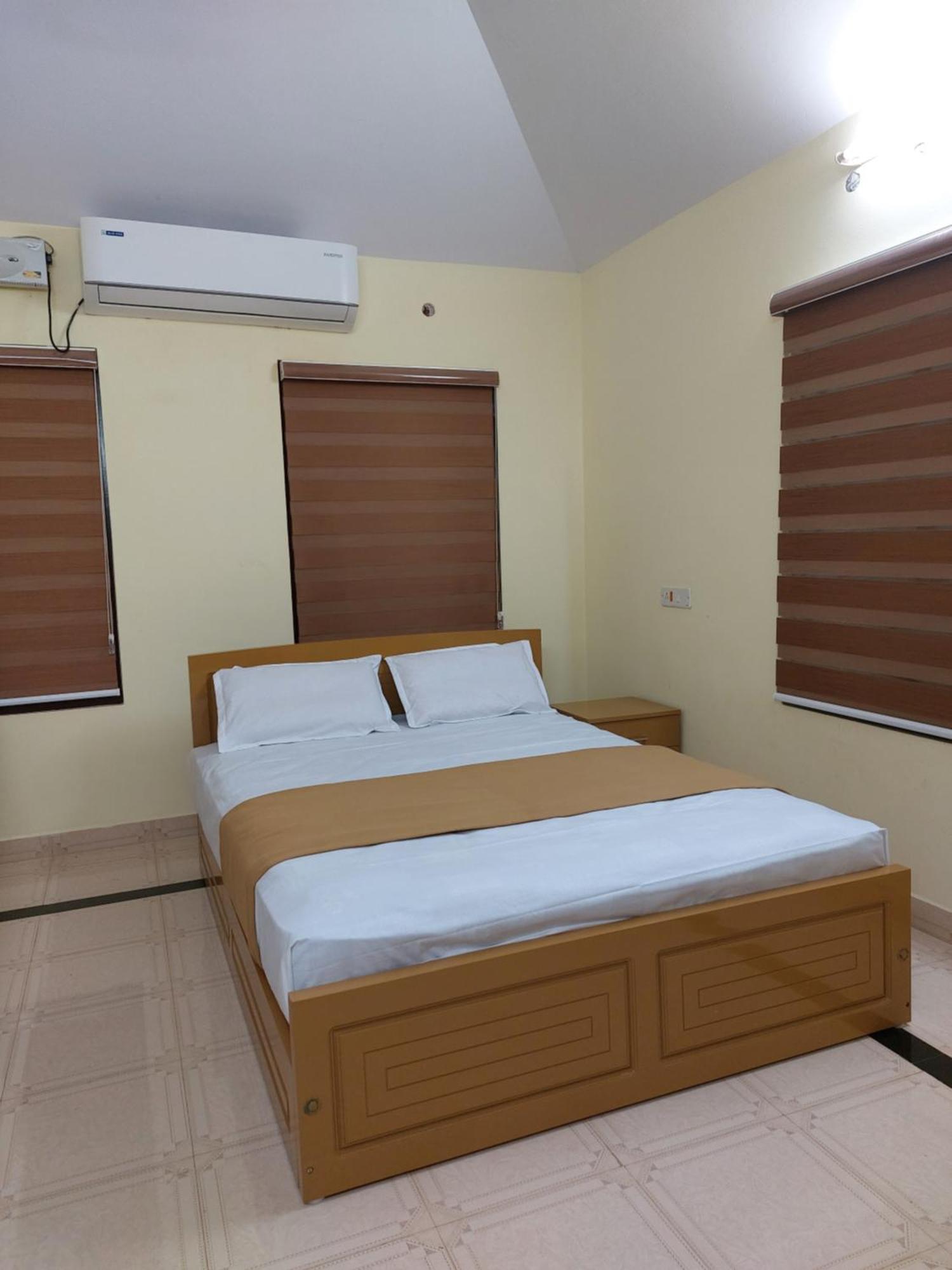 Water Gate Tourist Home And Resorts Mundrothuruth Extérieur photo